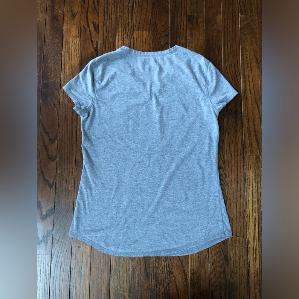 Tek Gear Women’s S Heathered Gray Bodycon Short-Sleeved Athletic Running T-Shirt - Picture 8 of 9